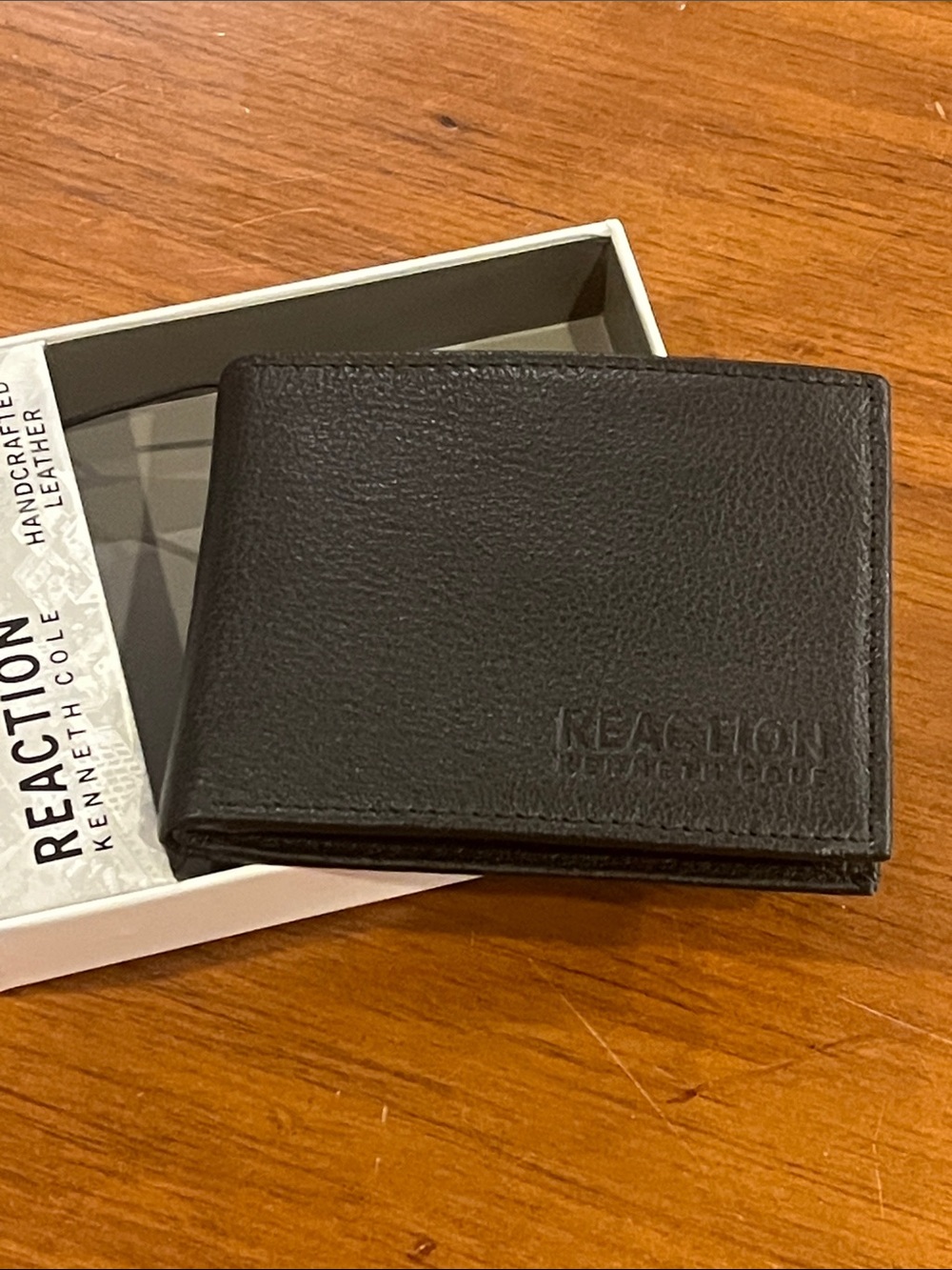 Kenneth Cole Reaction Leather Bifold Wallet with ID Holder black new